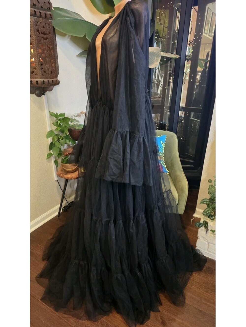 Tulle Maternity Photography Dress Sheer Tiered Ruffle Photo Prop OSFM - L/XL - Picture 2 of 4